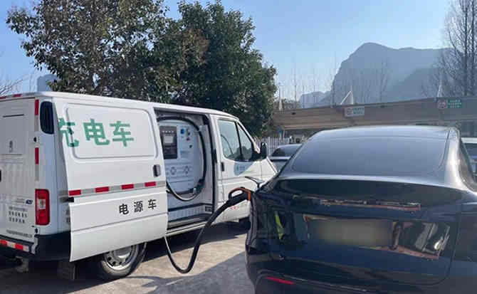 金林区汽车搭电