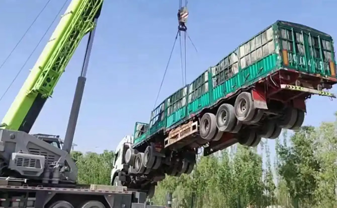 金林区道路脱困救援案例